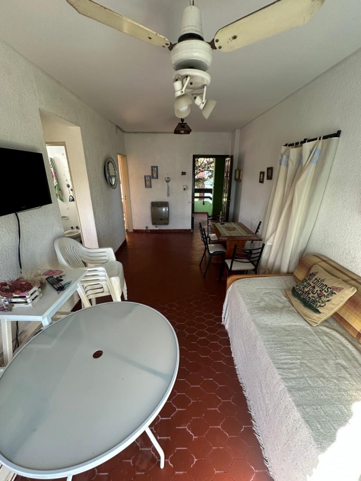 EXELENTE DEPARTAMENTO 2 AMBIENTES!!