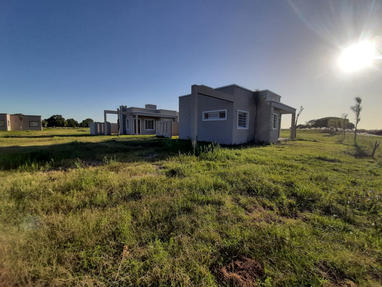 DUPLEX EN BARRIO SEMI CERRADO