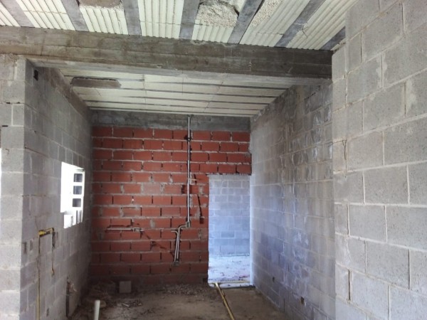 VENTA TERRENO CON VIVIENDA EN OBRA