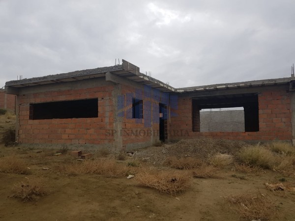 VENTA TERRENO CON VIVIENDA EN OBRA