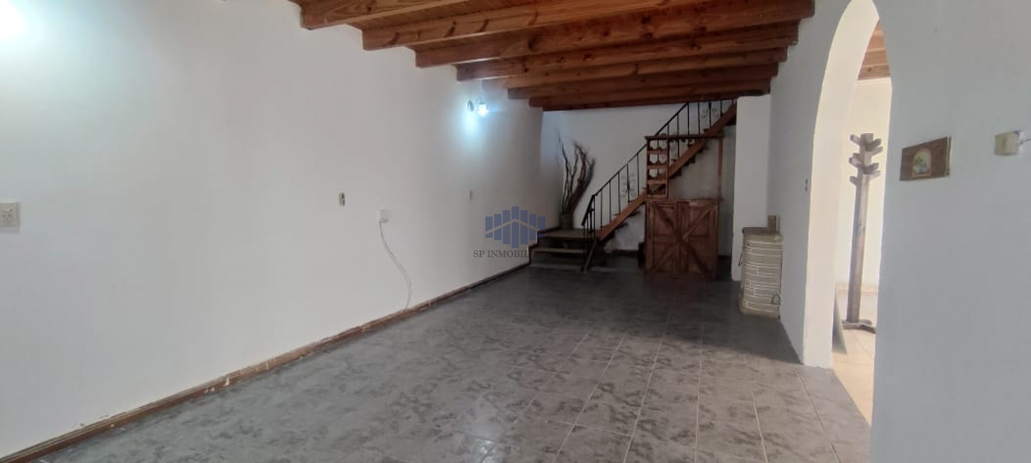 ALQUILER VIVIENDA DE 2 PLANTAS EN ZONA SUR