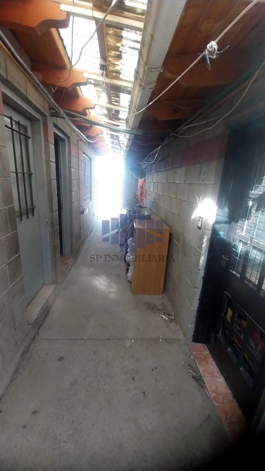 VENTA DE LOTE CON 4 VIVIENDAS UNIFAMILIARES EN ZONA SUR