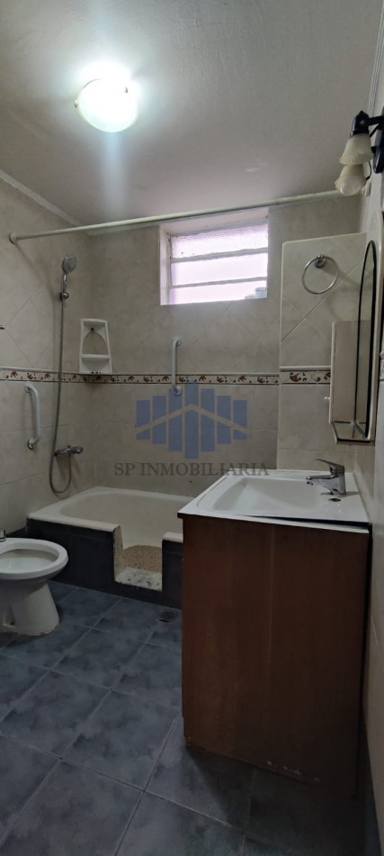 ALQUILER DE VIVIENDA EN BARRIO SARMIENTO