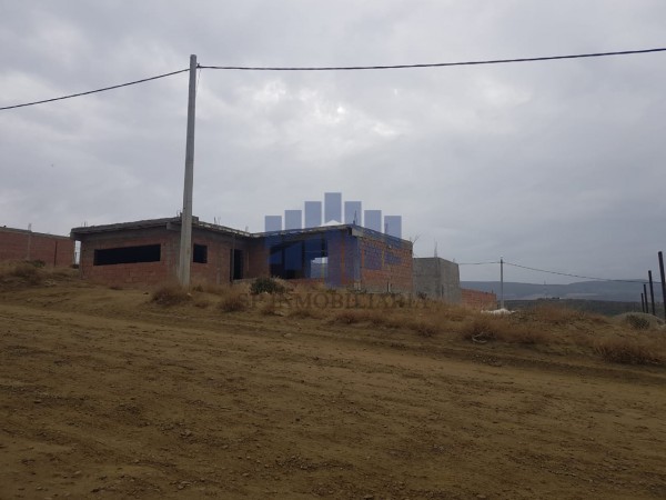 VENTA TERRENO CON VIVIENDA EN OBRA