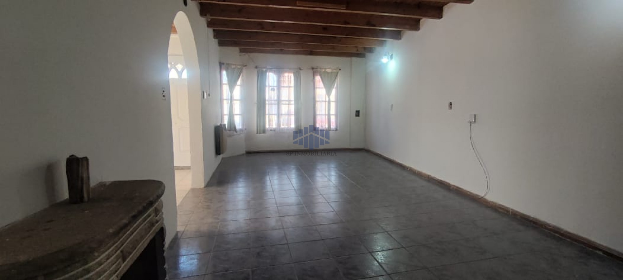 ALQUILER VIVIENDA DE 2 PLANTAS EN ZONA SUR