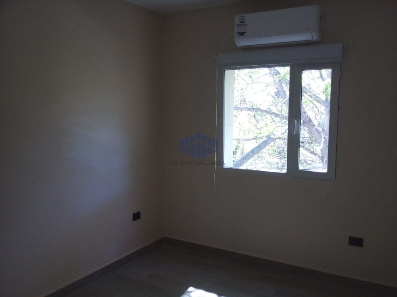 SE ALQUILA DEPARTAMENTO EN ZONA CENTRO