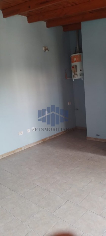 DEPARTAMENTO EN BARRIO ROCA
