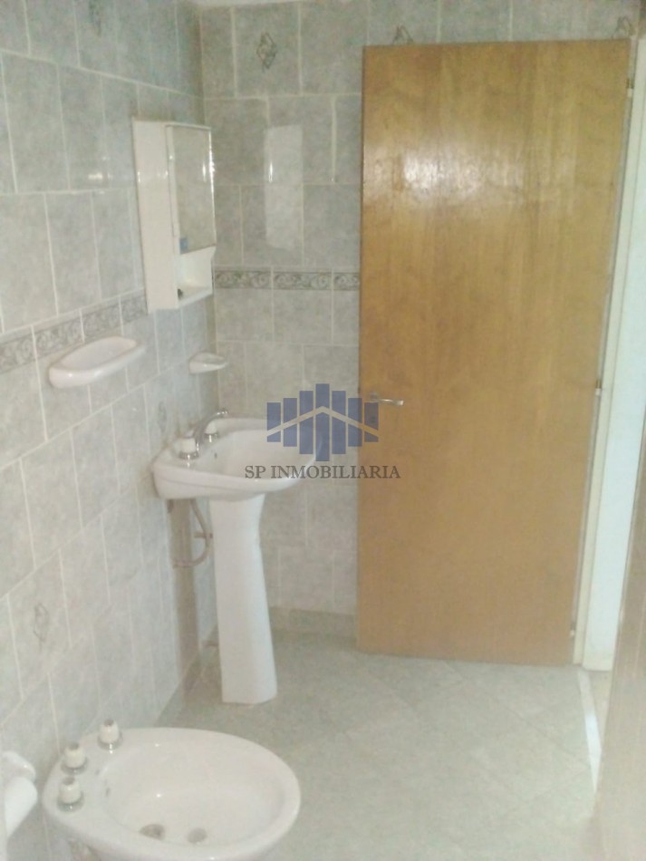 DEPARTAMENTO EN BARRIO ROCA