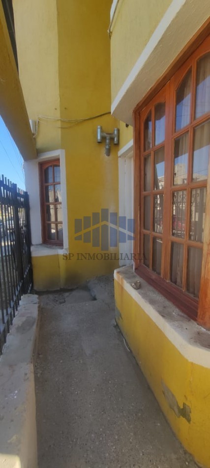 ALQUILER VIVIENDA DE 2 PLANTAS EN ZONA SUR