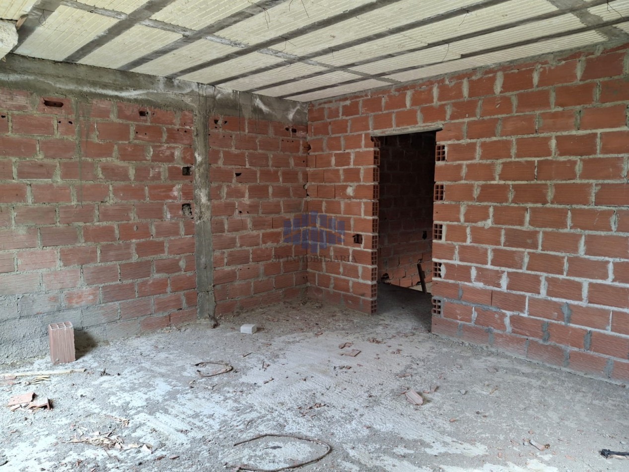 VENTA DE VIVIENDA DE 2 PLANTAS EN ZONA NORTE