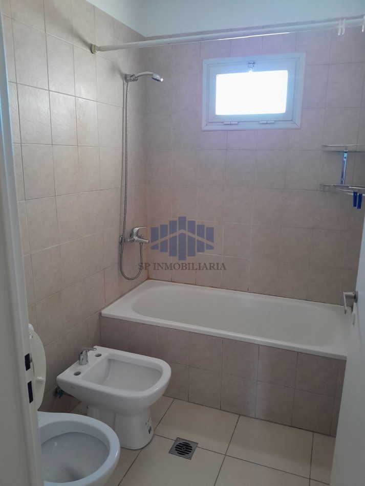 SE ALQUILA DEPARTAMENTO EN ZONA SUR