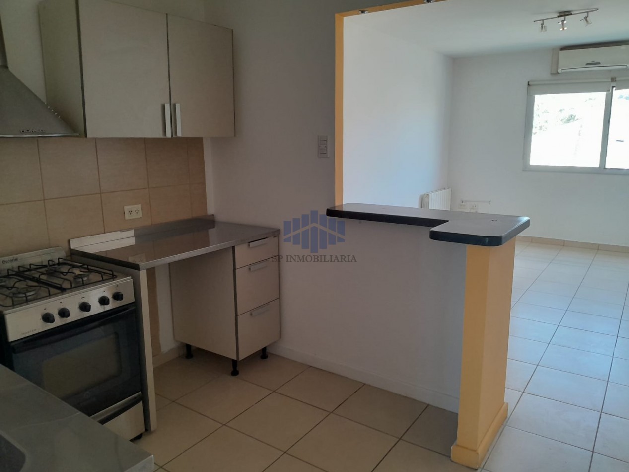 SE ALQUILA DEPARTAMENTO EN ZONA SUR
