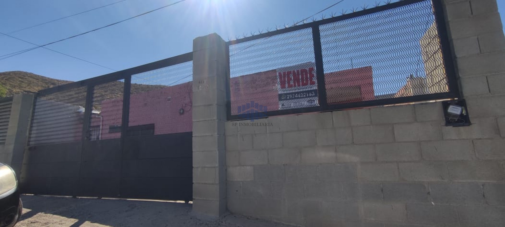 VENTA DE LOTE CON 2 VIVIENDAS EN ZONA SUR