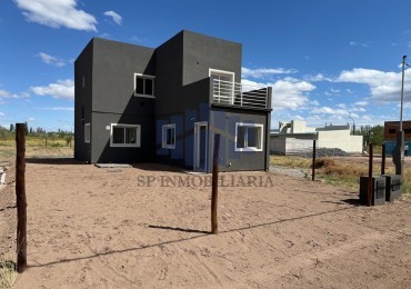 ALQUILER VIVIENDA DE 2 PLANTAS EN FERNANDEZ ORO